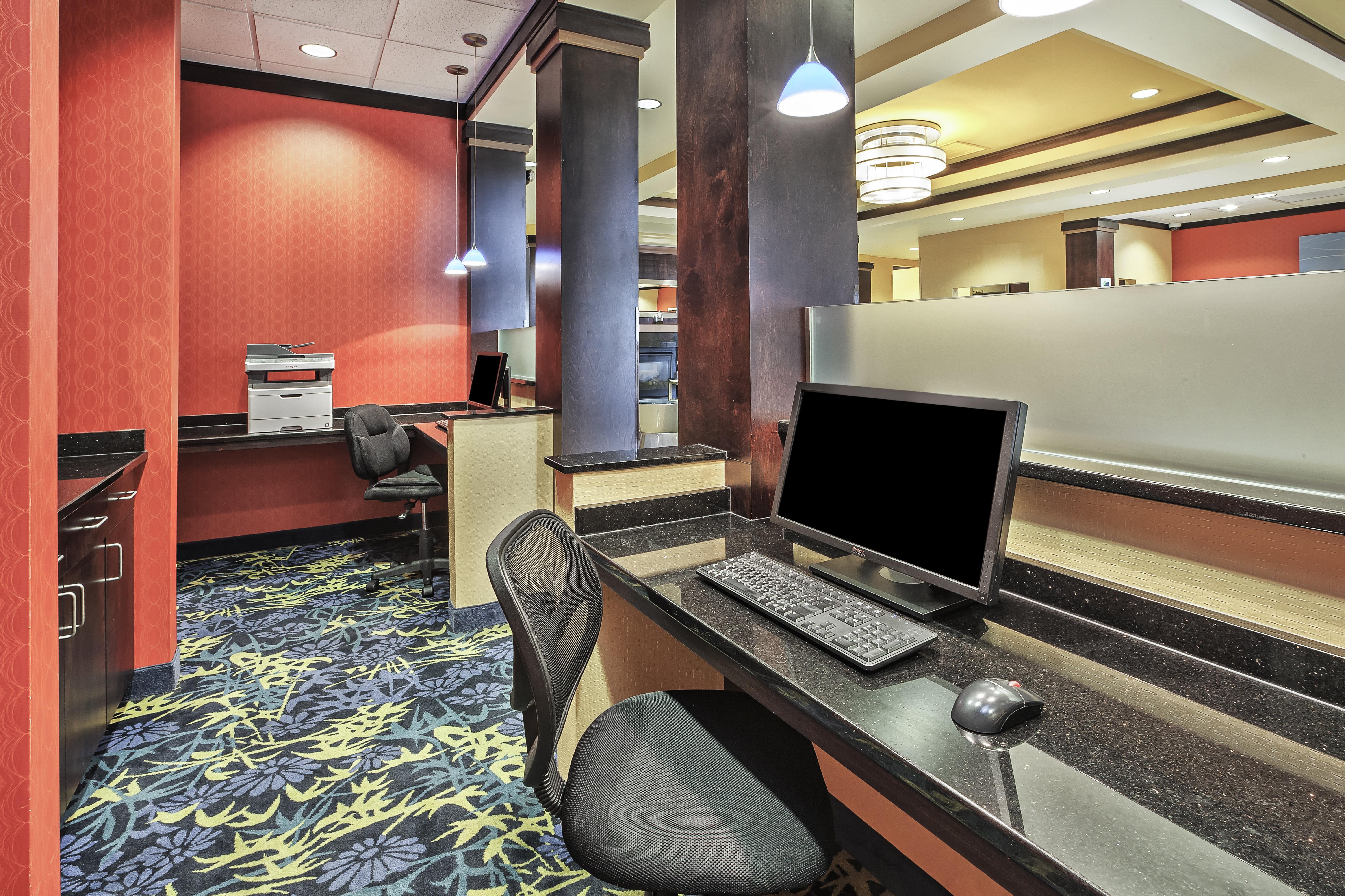 Holiday Inn Express & Suites Dayton South - I-675 By Ihg Shanersville Eksteriør bilde